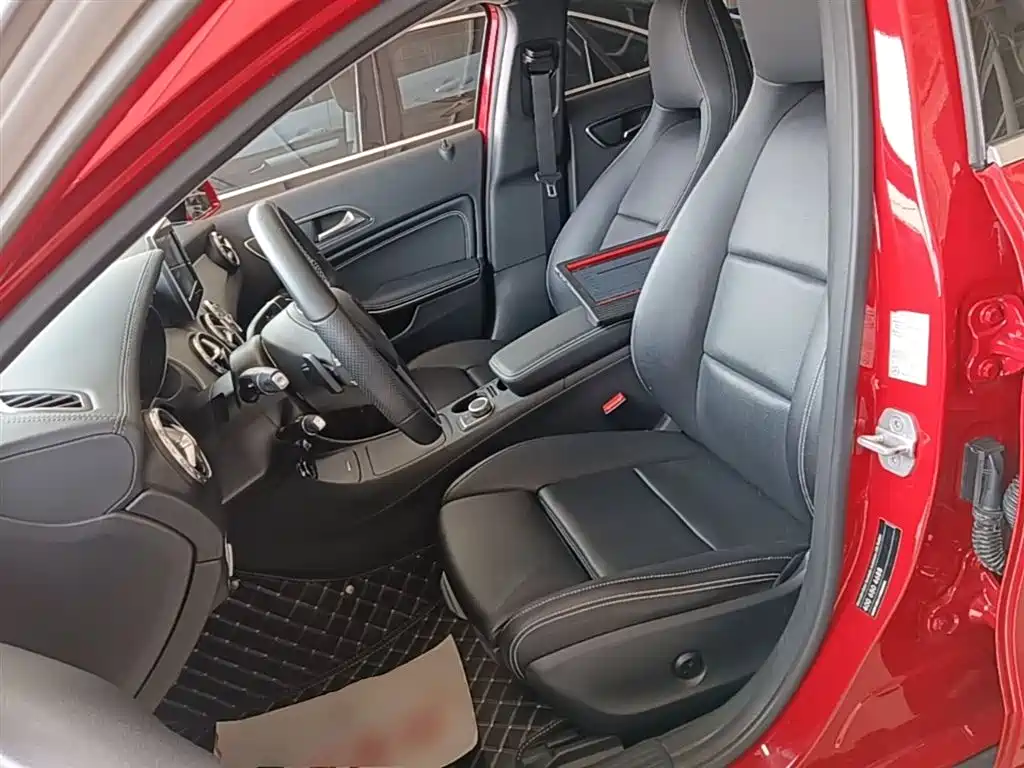 Mercedes-Benz GLA 2016 — фото 15