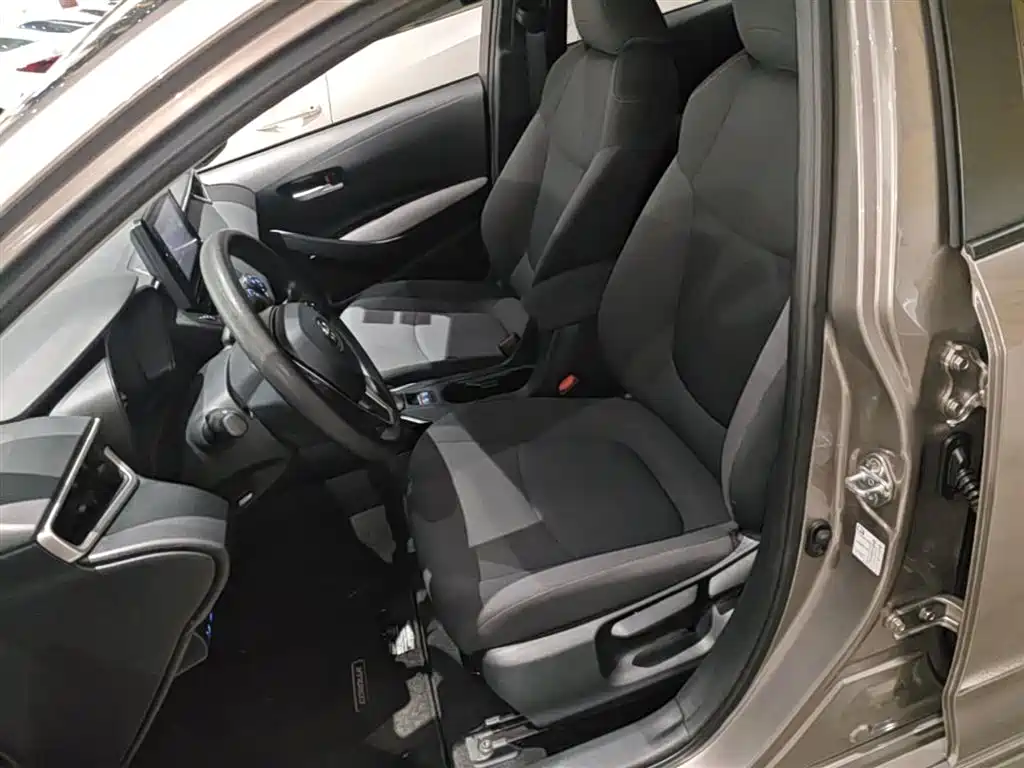 Toyota Corolla 2021 — фото 15