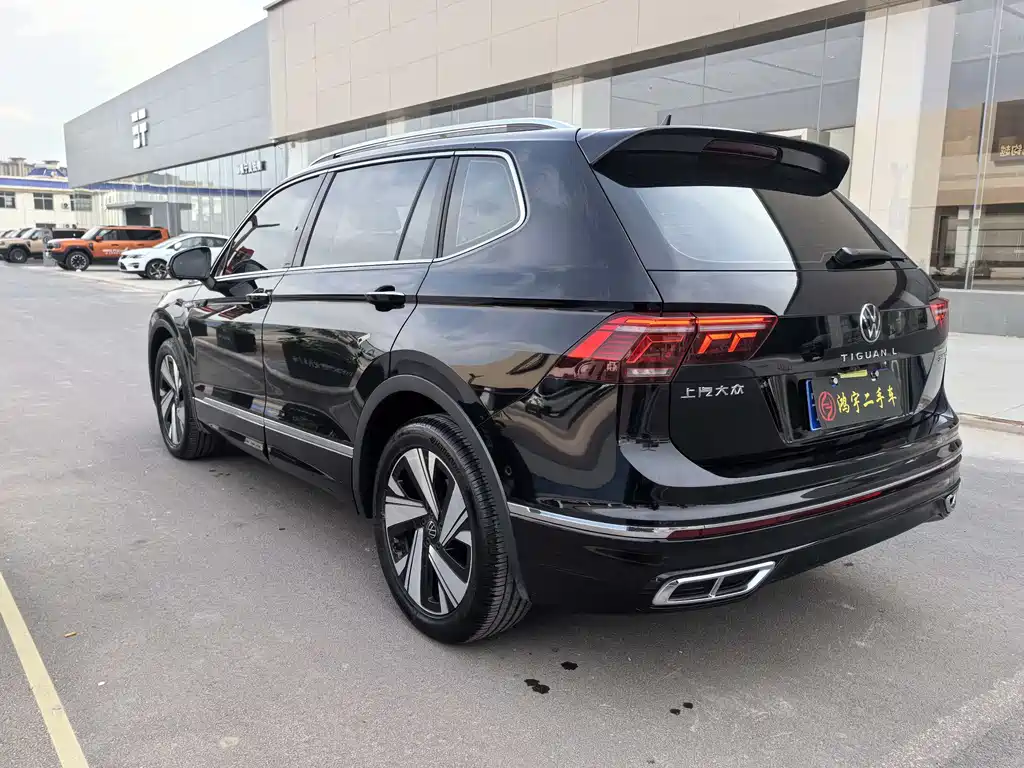 Volkswagen Tiguan L 2023
