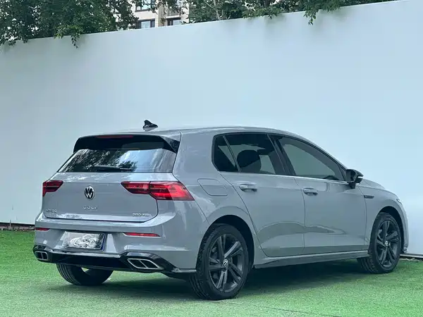 Volkswagen Golf 2022