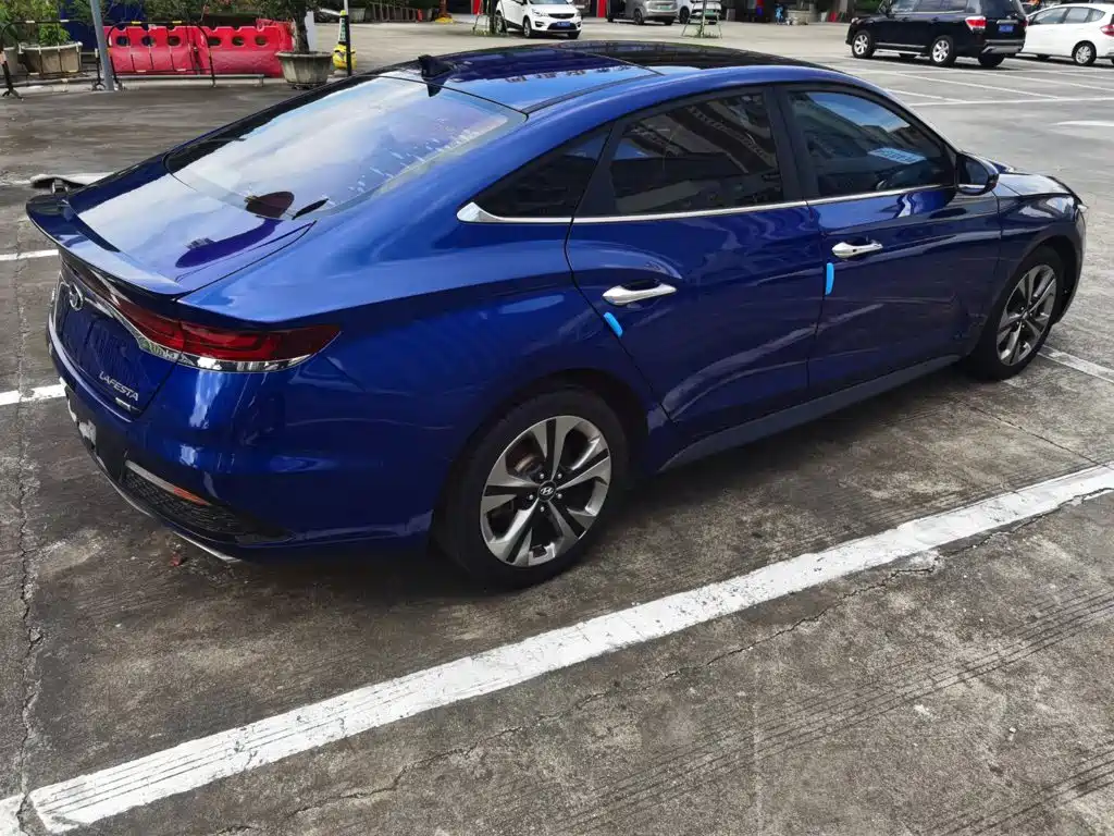 Hyundai Festa 2019 — фото 15