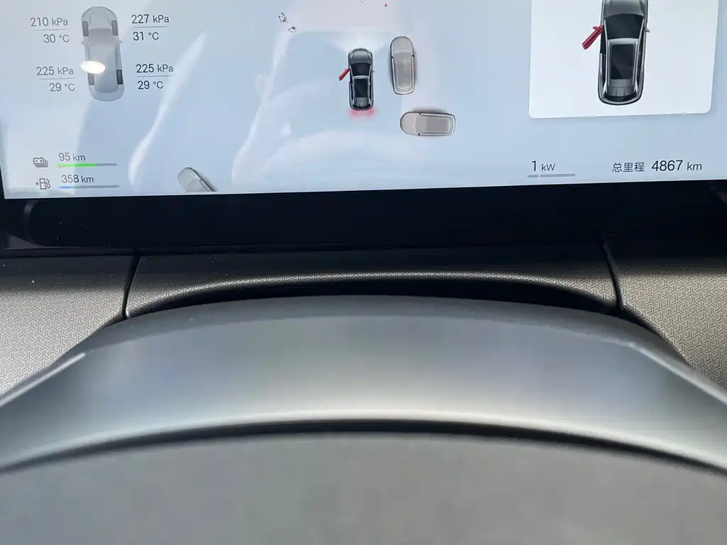 BYD L DM-i 2025 — фото 6
