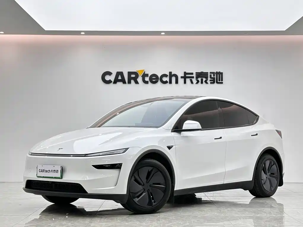 Tesla Model Y 2026 — фото 1