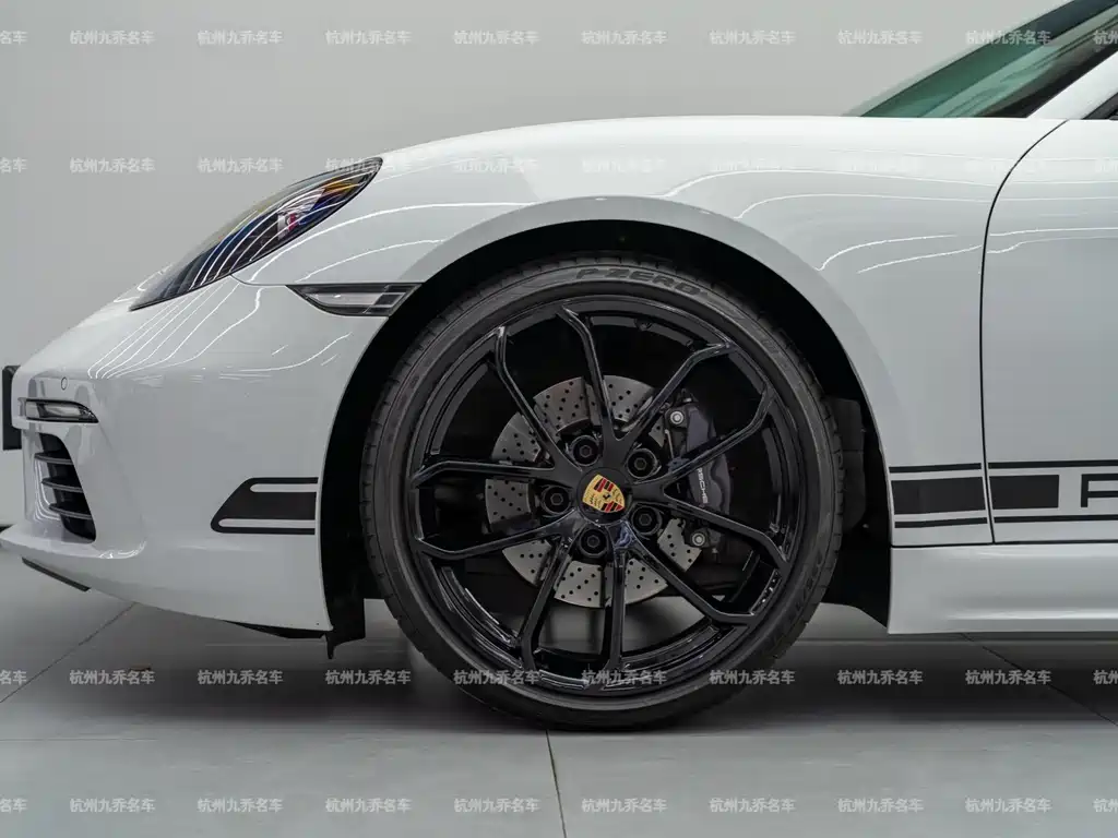Porsche 718 2024 — фото 10