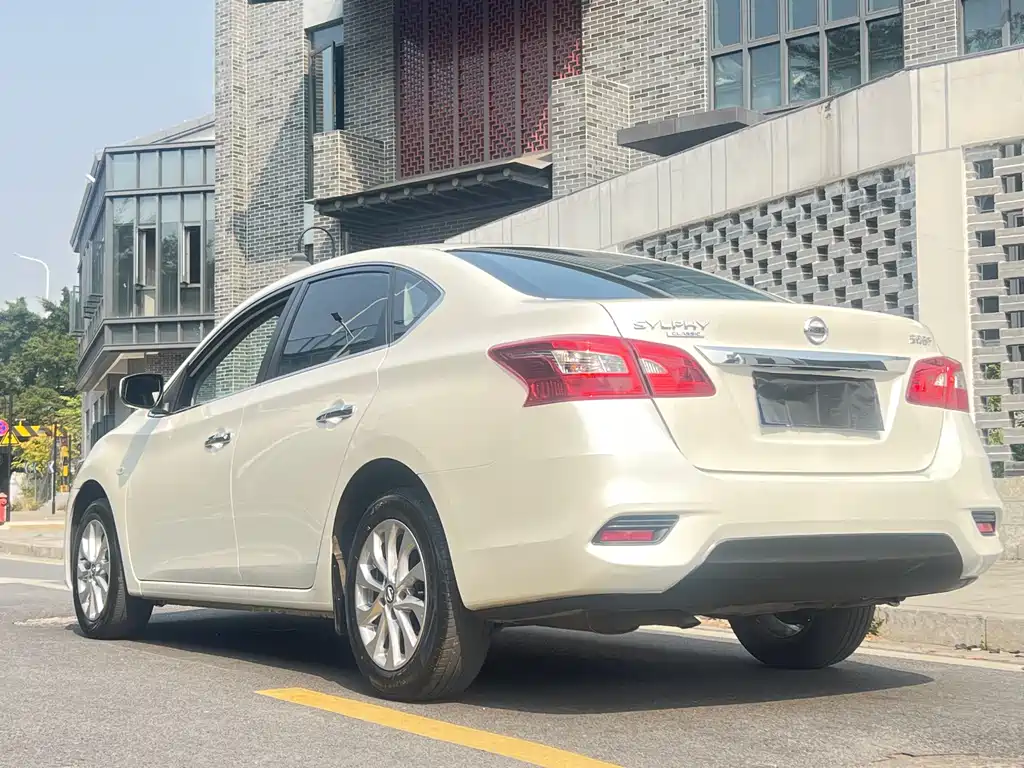 Nissan Sylphy 2023 — фото 17