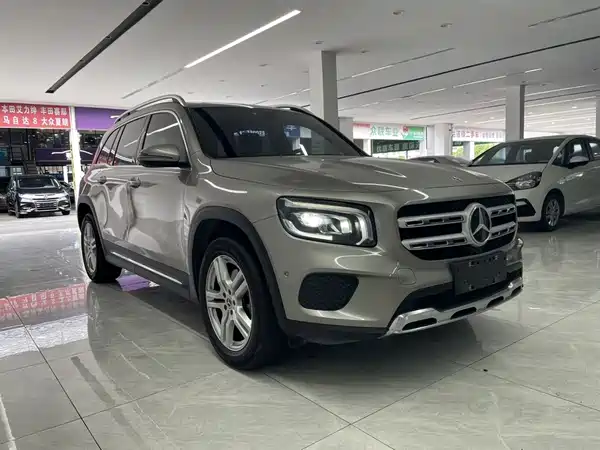 Mercedes-Benz GLB 2023