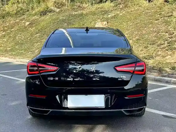 Hongqi H5 2022