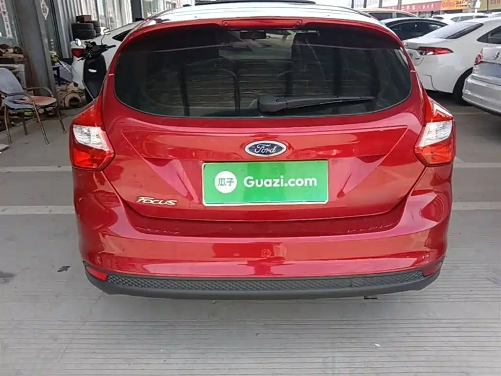 Ford Focus 2015 — фото 6