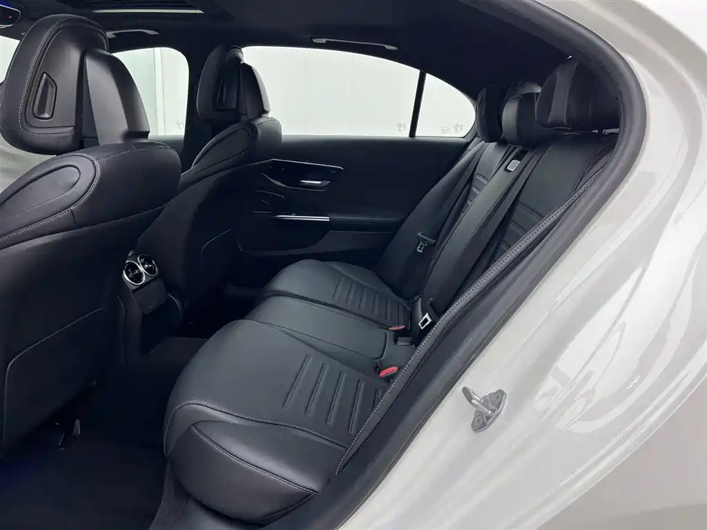 Mercedes-Benz C-Class 2022