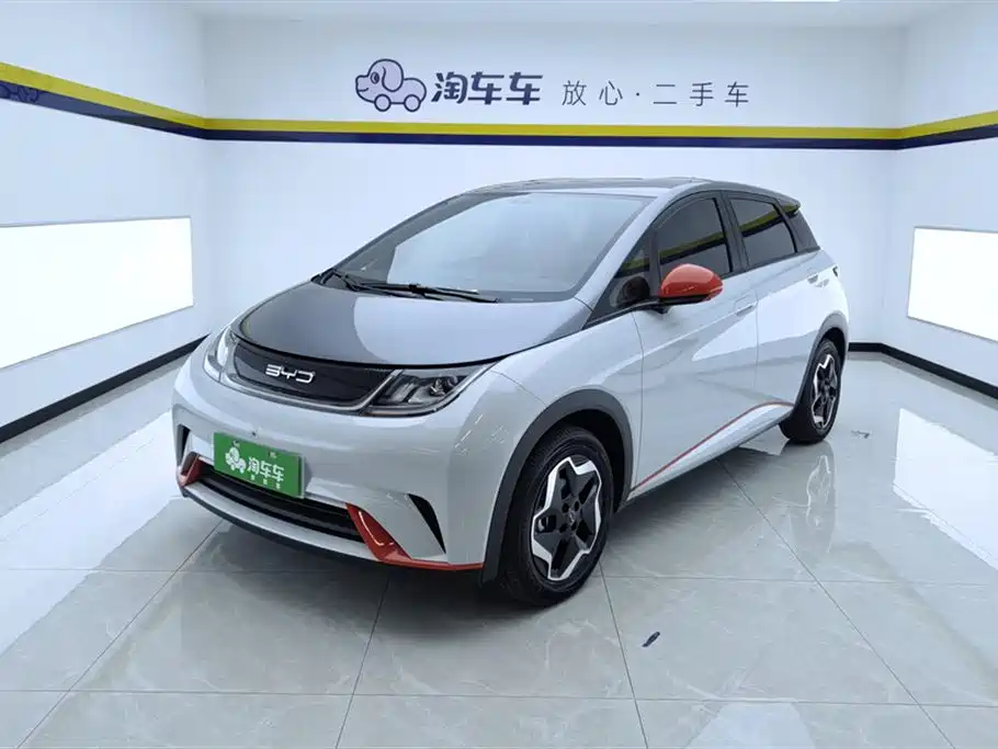 BYD Dolphin 2023