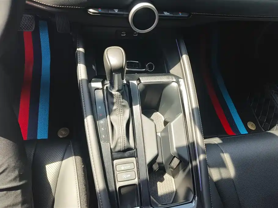 Honda Accord 2023 — фото 16