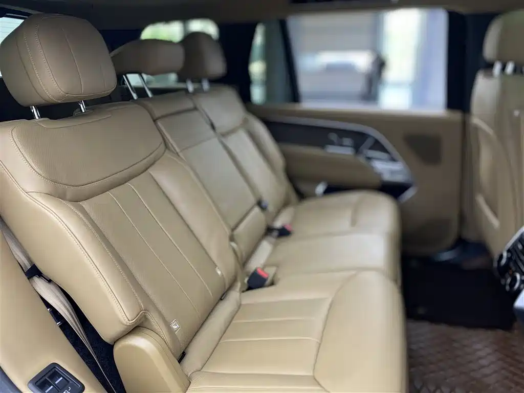 Land Rover Range Rover 2024 — фото 10