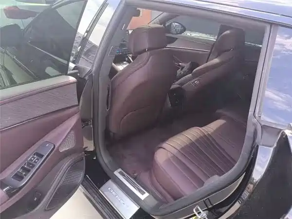 Denza Z9GT 2025