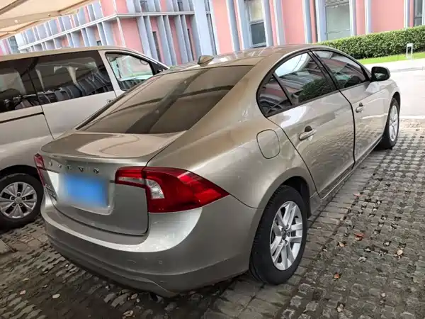 Volvo S60 2014