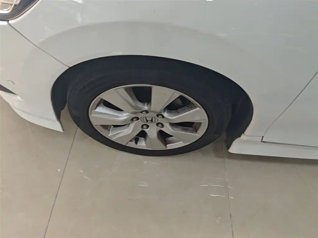 Honda Jade 2015 — фото 23