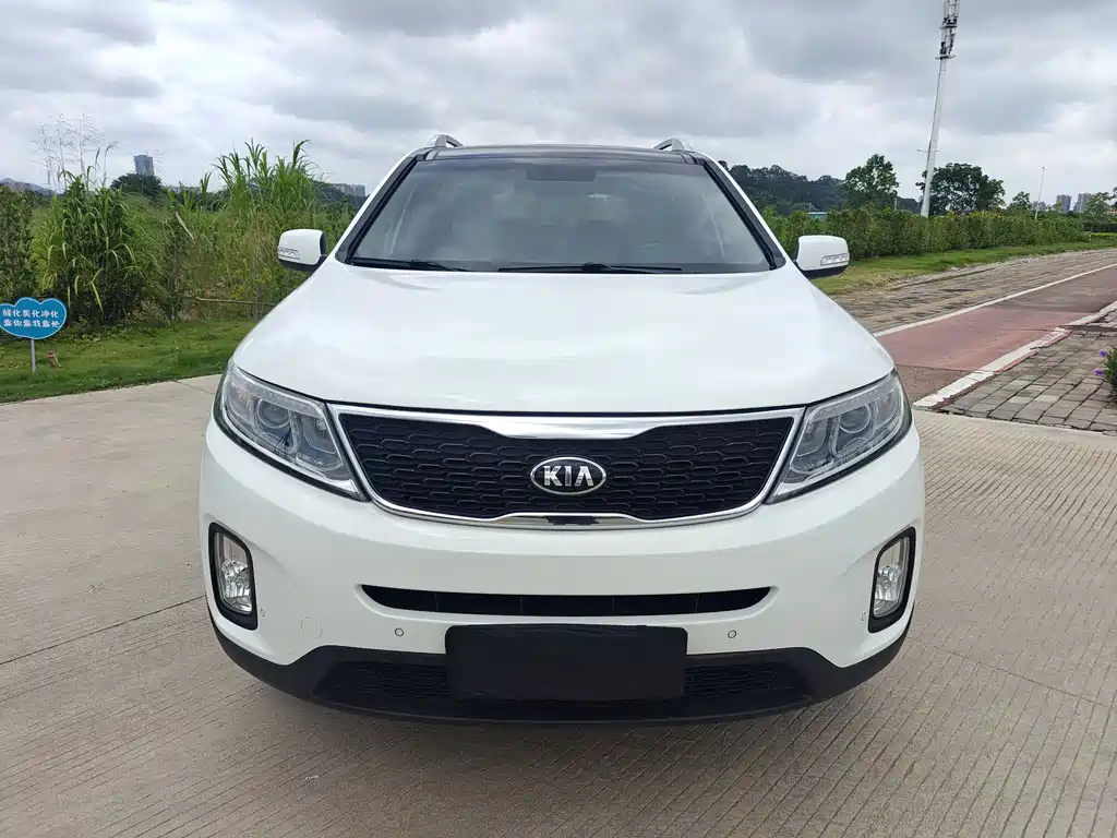Kia Sorento 2013 — фото 2