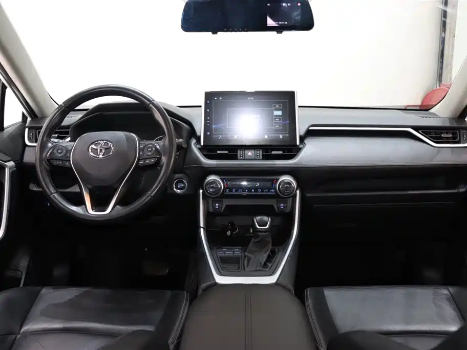 Toyota Wildlander 2022 — фото 11