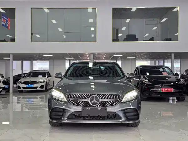 Mercedes-Benz C-Class 2020