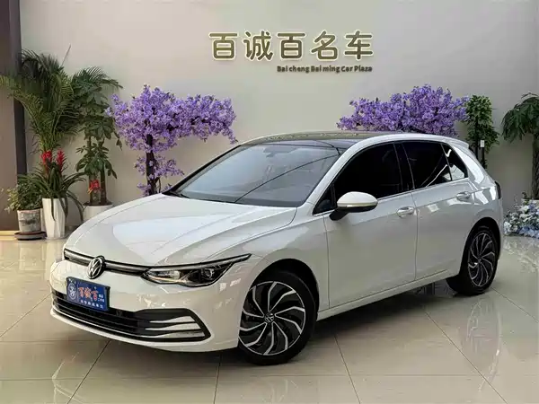 Volkswagen Golf 2023