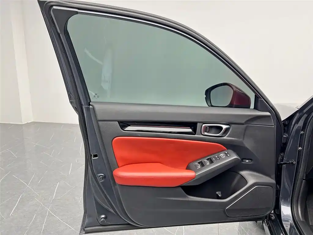 Honda Civic 2022 — фото 12