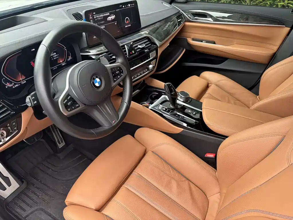 BMW 6 Series GT 2024 — фото 9