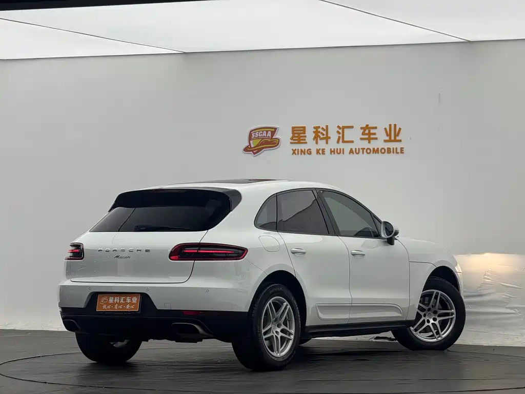 Porsche Macan 2016 — фото 13