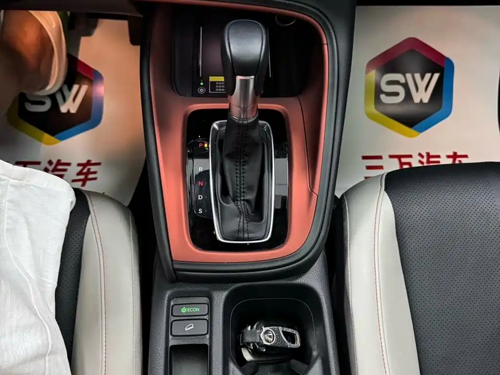 Honda Vezel 2023 — фото 12