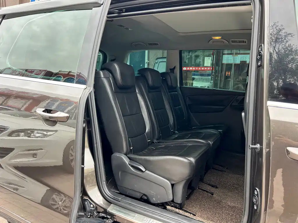 Volkswagen Sharan 2015 — фото 10