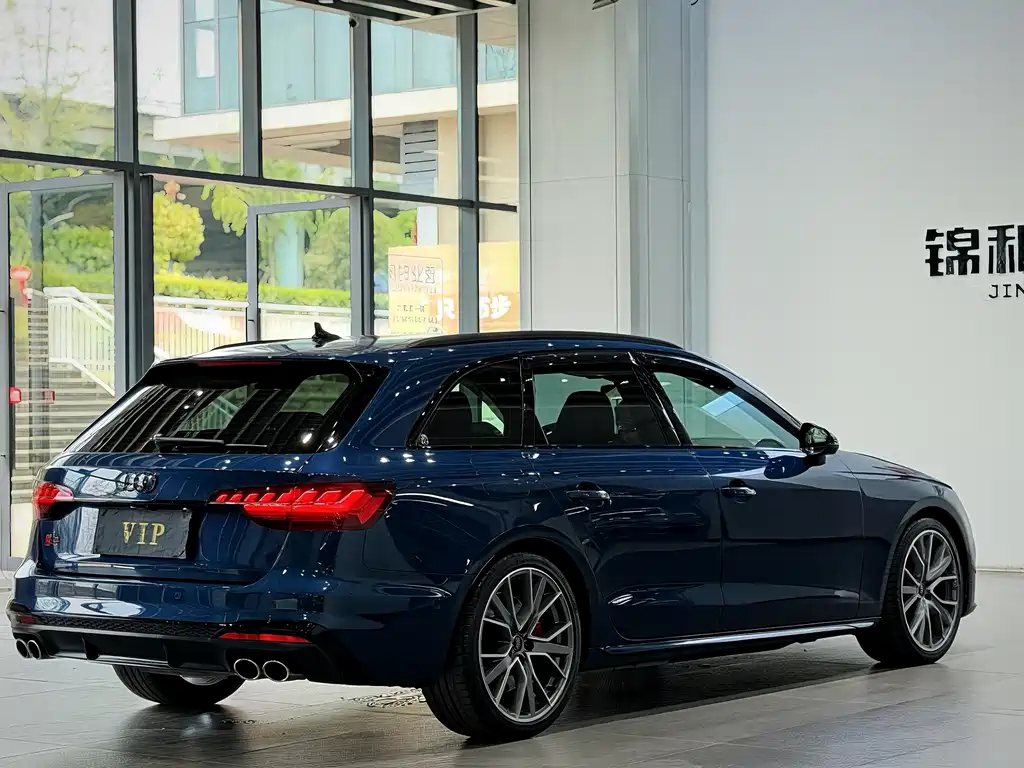 Audi S4 2023 — фото 6