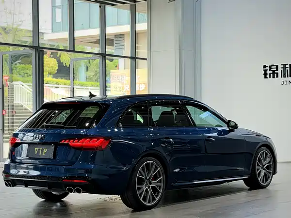 Audi S4 2023