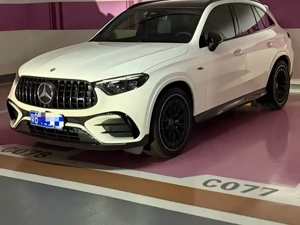 Mercedes-Benz GLC AMG 2026 — фото 1