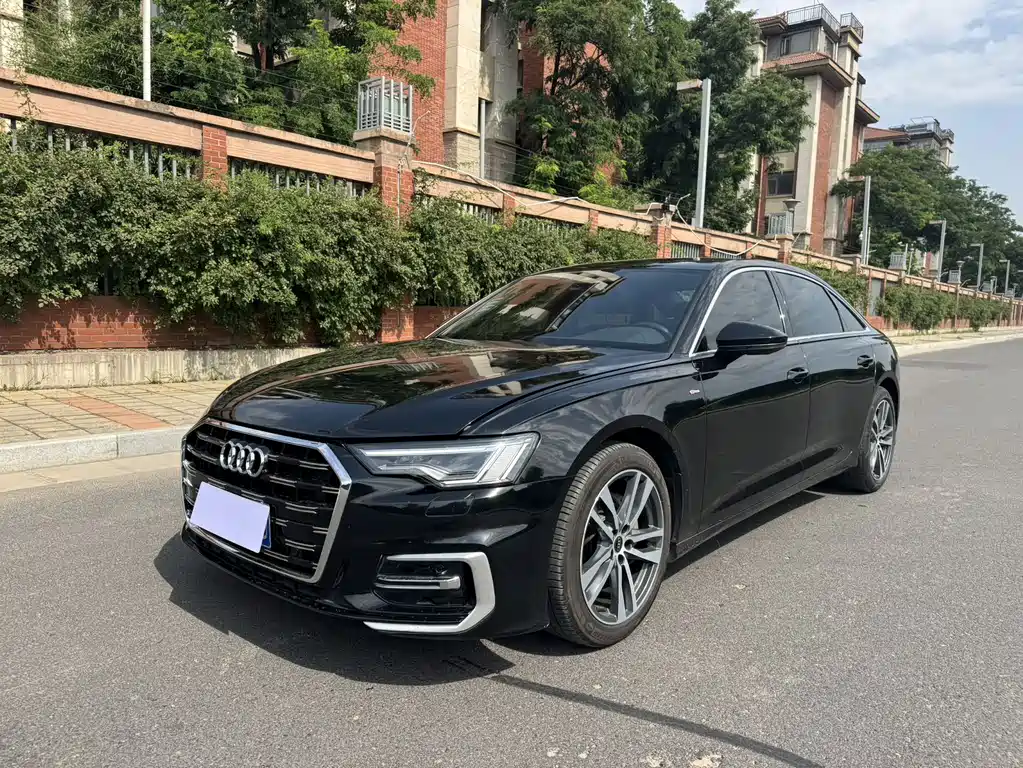 Audi A6L 2023 — фото 1
