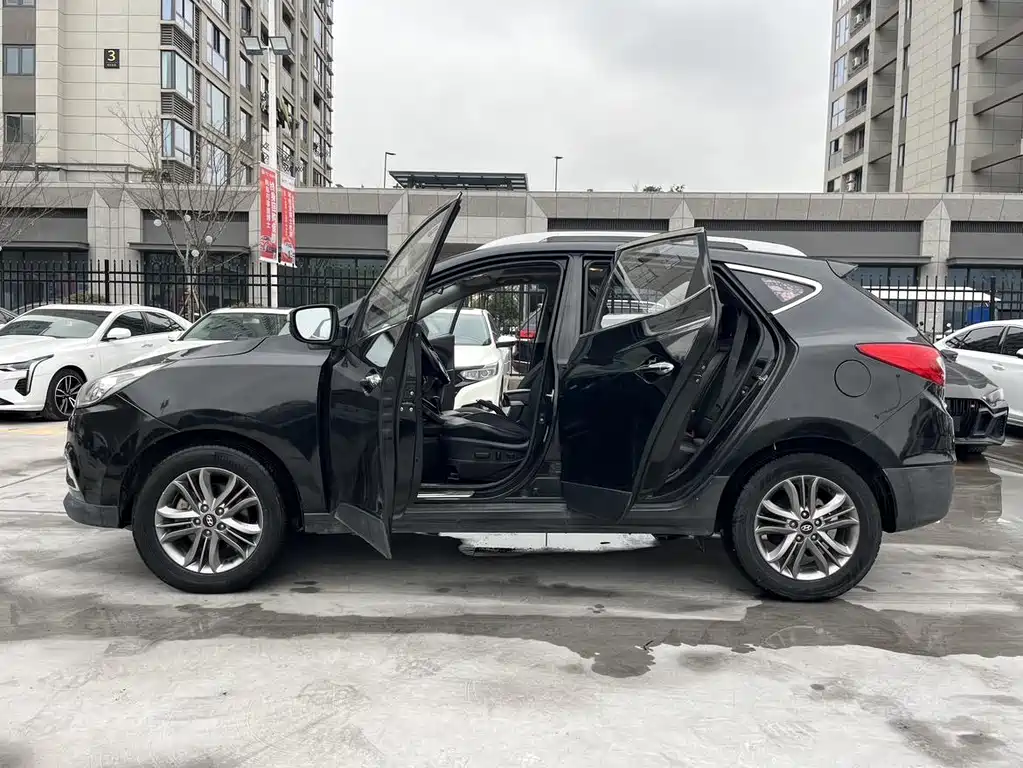 Hyundai ix35 2014 — фото 14