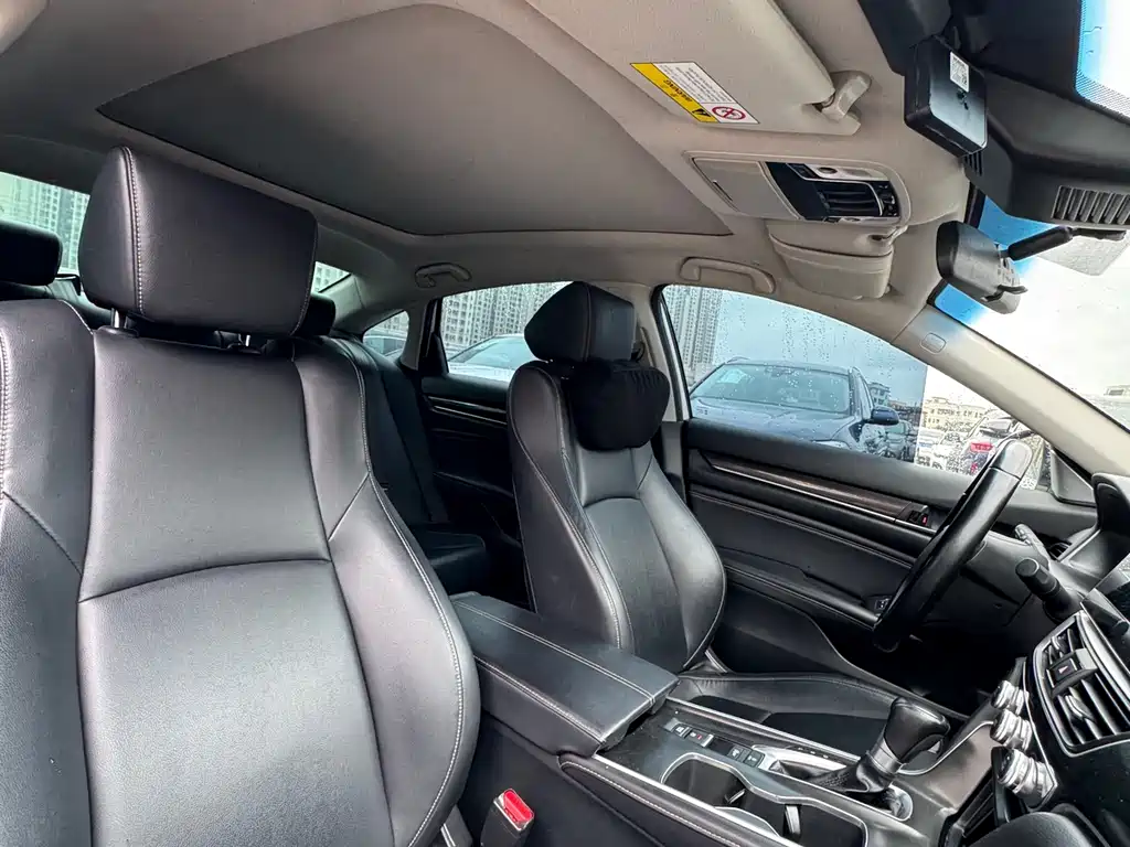 Honda Accord 2023 — фото 10
