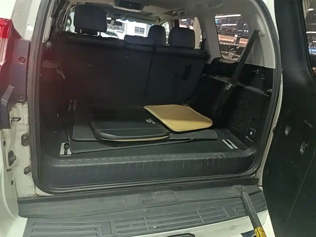 Toyota Prado 2017 — фото 19