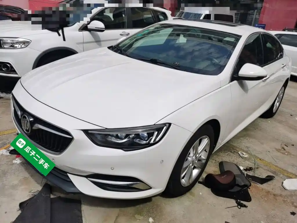 Buick Regal 2018 — фото 1