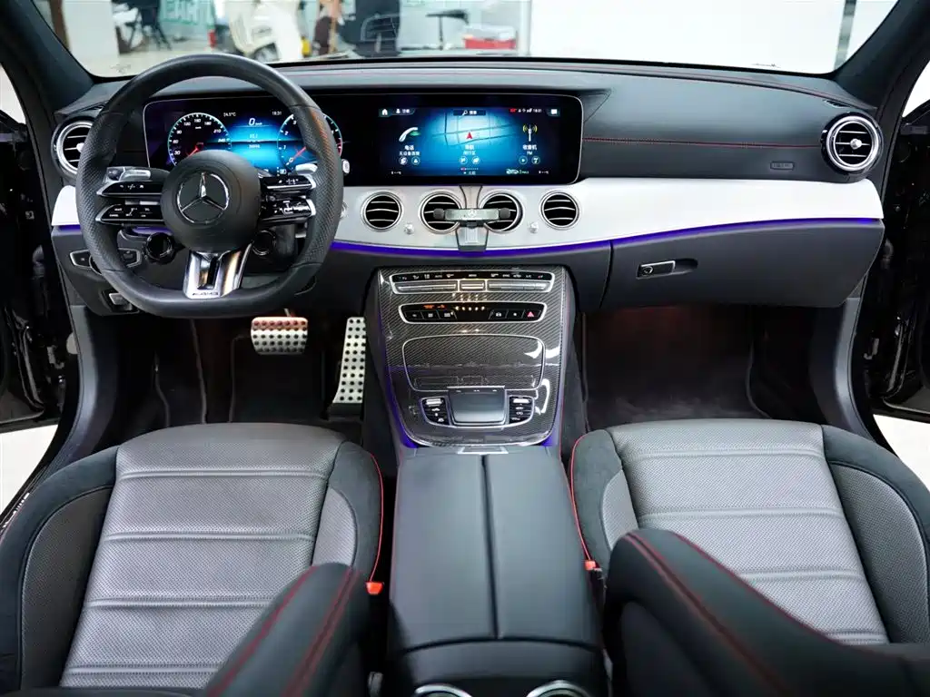 Mercedes-Benz E-Class AMG 2023 — фото 50