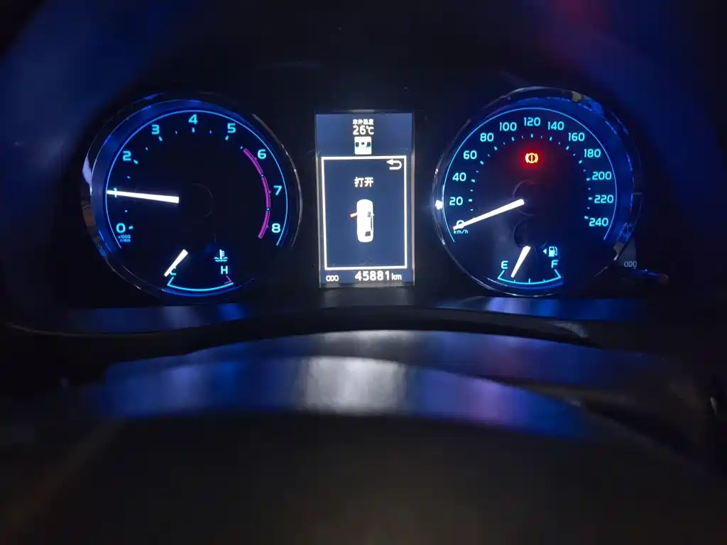 Toyota Levin 2018 — фото 13