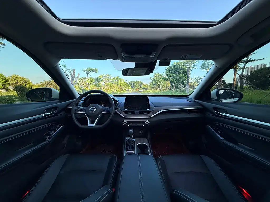 Nissan Teana 2022