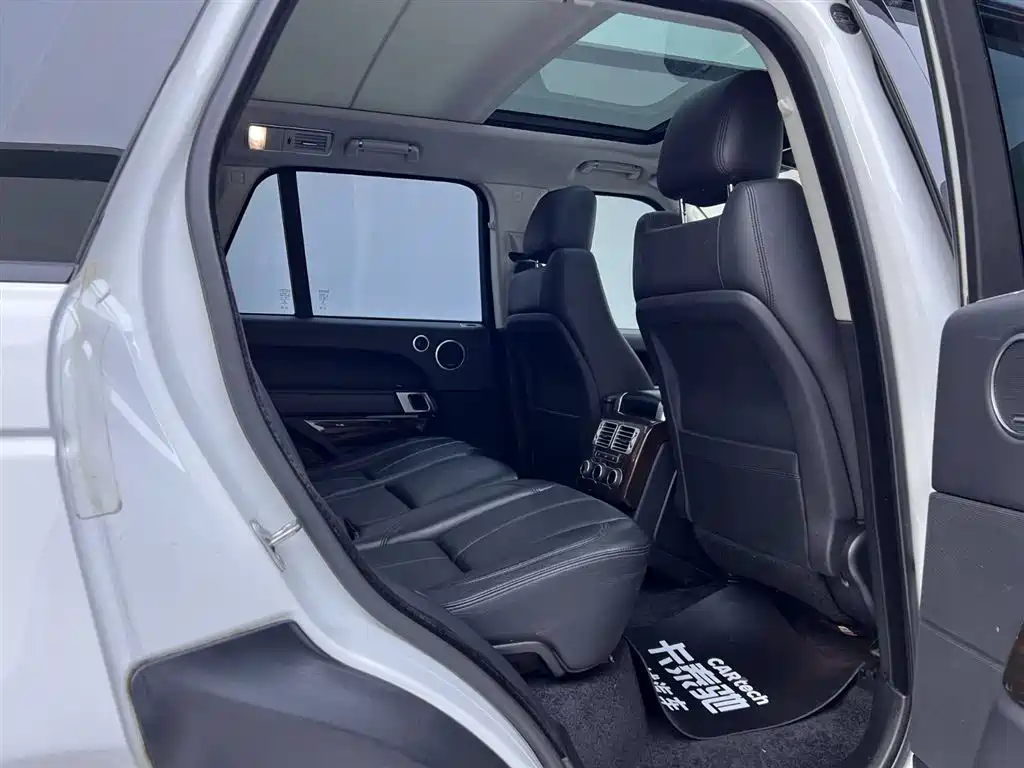 Land Rover Range Rover 2018 — фото 23