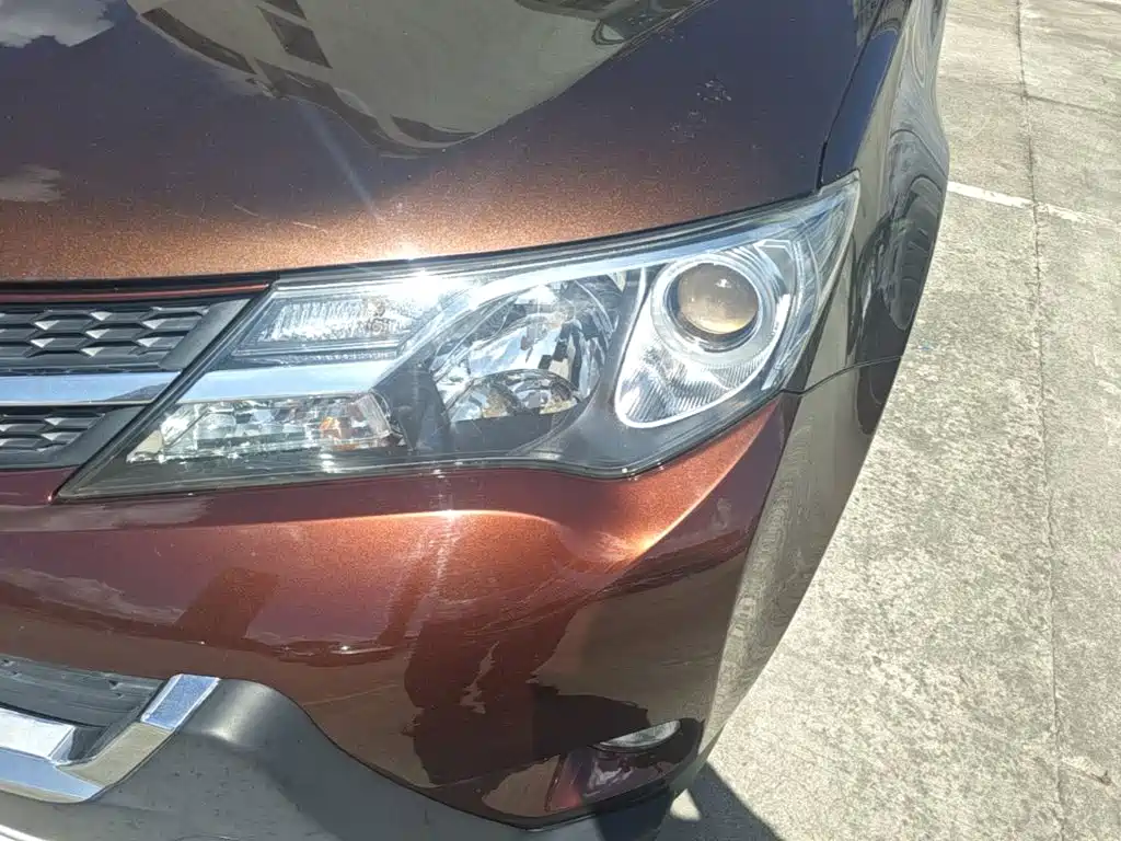 Toyota RAV4 2015 — фото 24