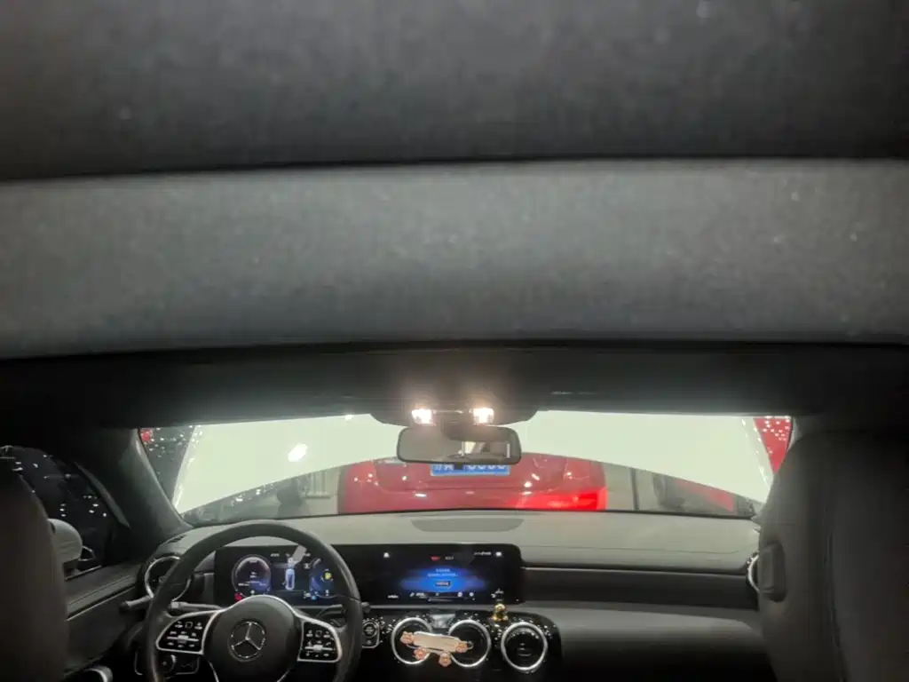 Mercedes-Benz A-Class 2021 — фото 18