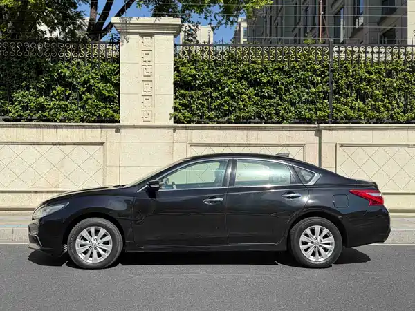 Nissan Teana 2017