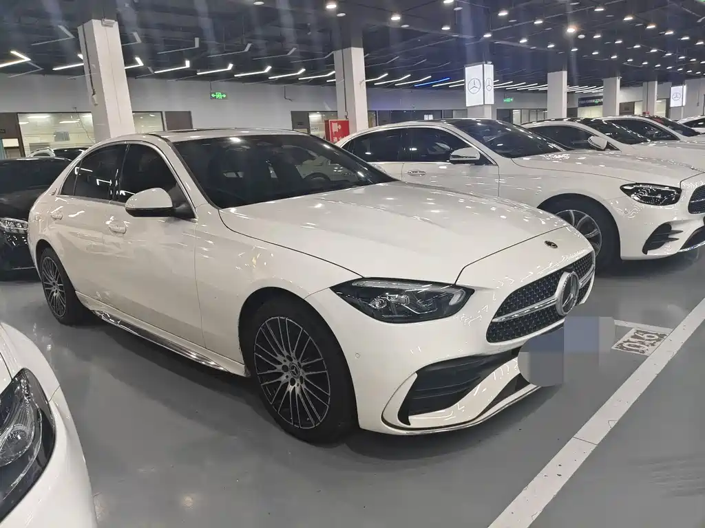 Mercedes-Benz C-Class 2023 — фото 3