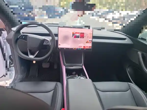 Tesla Model Y 2026