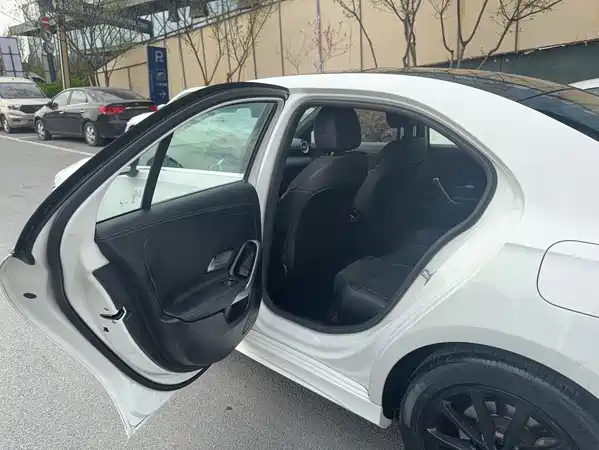 Mercedes-Benz A-Class 2021
