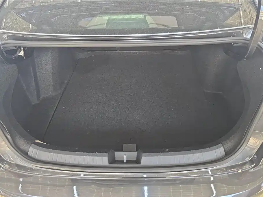 Volkswagen Sagitar 2019