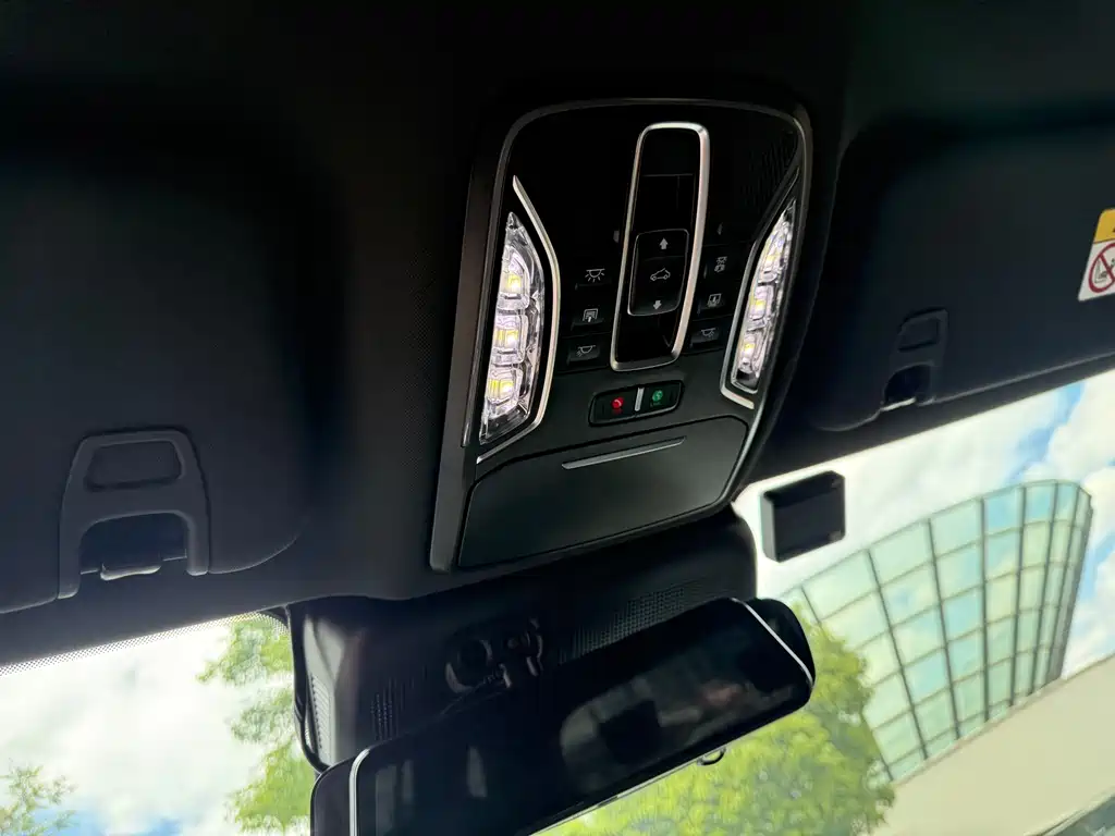 GAC Motor Trumpchi GS8 2023 — фото 29