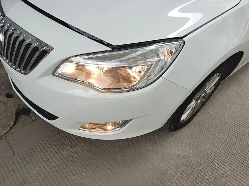 Buick Excelle GT 2015 — фото 24