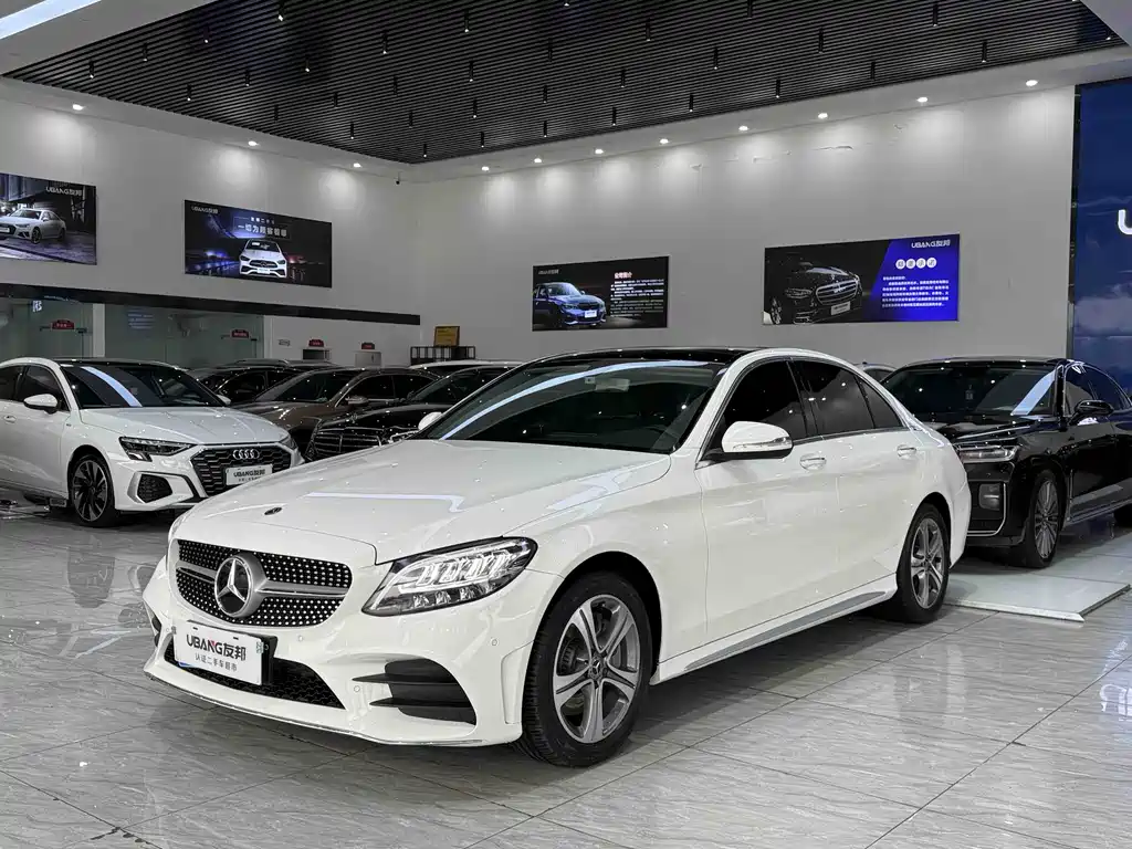Mercedes-Benz C-Class 2019 — фото 1